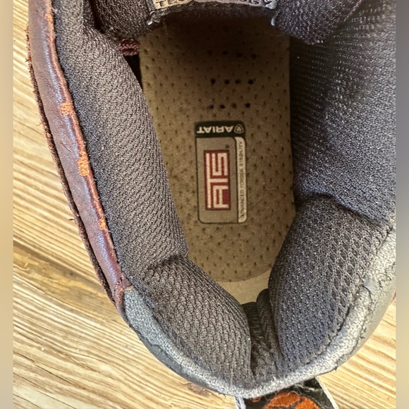 Women’s Ariat Terrain Cordovan Leather Trail Riding Boots Size 7.5 - Picture 6 of 9